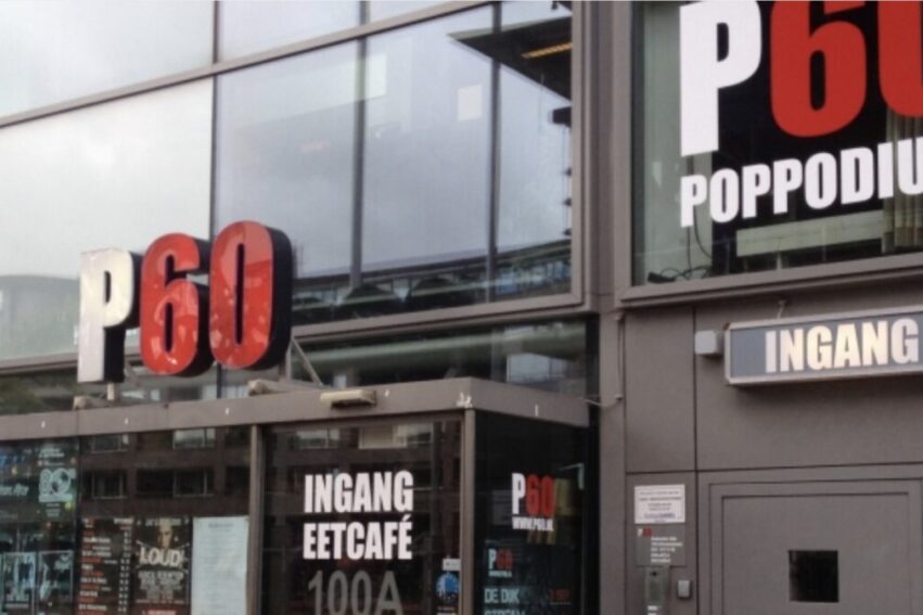 buitenkant van p60 cafe op Stadshart